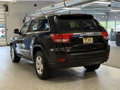 2013 Jeep Grand Cherokee Laredo - Photo 5 - Grand Rapids, MI 49504