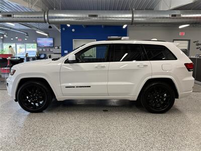 2020 Jeep Grand Cherokee Altitude - Photo 4 - Grand Rapids, MI 49504