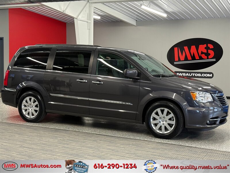 2015 Chrysler Town & Country Touring