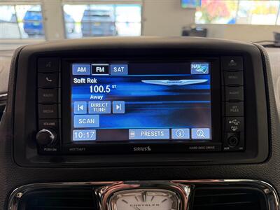2015 Chrysler Town and Country Touring   - Photo 23 - Grand Rapids, MI 49504