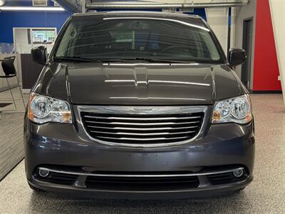 2015 Chrysler Town and Country Touring   - Photo 3 - Grand Rapids, MI 49504