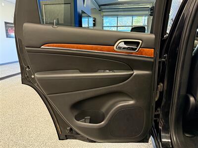 2012 Jeep Grand Cherokee Overland - Photo 22 - Grand Rapids, MI 49504