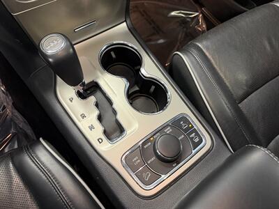 2012 Jeep Grand Cherokee Overland - Photo 31 - Grand Rapids, MI 49504