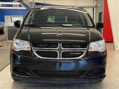 2014 Dodge Grand Caravan SXT - Photo 3 - Grand Rapids, MI 49504