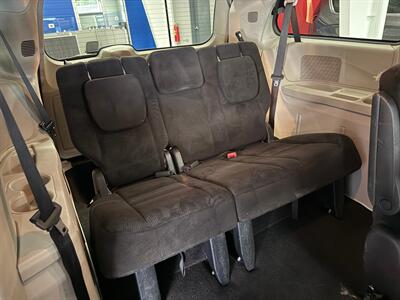 2014 Dodge Grand Caravan SXT - Photo 14 - Grand Rapids, MI 49504