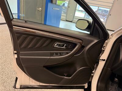2015 Ford Taurus Limited   - Photo 24 - Grand Rapids, MI 49504