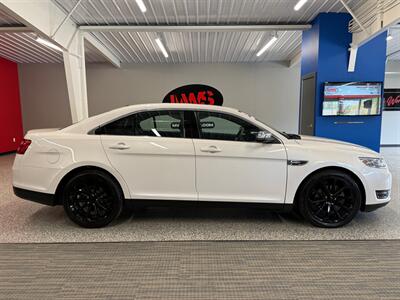 2015 Ford Taurus Limited   - Photo 8 - Grand Rapids, MI 49504