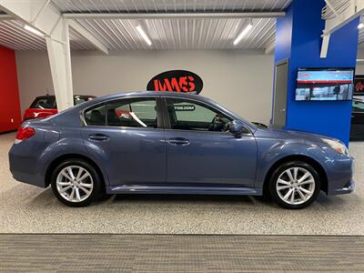 2013 Subaru Legacy 2.5i Premium   - Photo 8 - Grand Rapids, MI 49504