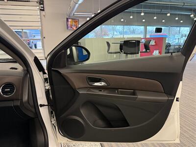 2015 Chevrolet Cruze 1LT Auto   - Photo 12 - Grand Rapids, MI 49504