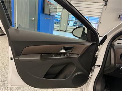 2015 Chevrolet Cruze 1LT Auto   - Photo 19 - Grand Rapids, MI 49504