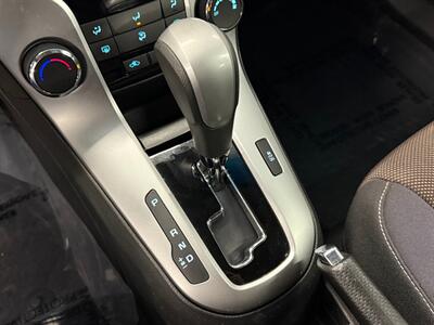 2015 Chevrolet Cruze 1LT Auto   - Photo 22 - Grand Rapids, MI 49504