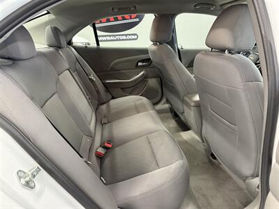 2015 Chevrolet Malibu LS   - Photo 13 - Grand Rapids, MI 49504