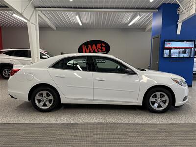 2015 Chevrolet Malibu LS   - Photo 8 - Grand Rapids, MI 49504