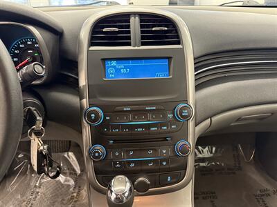 2015 Chevrolet Malibu LS   - Photo 20 - Grand Rapids, MI 49504