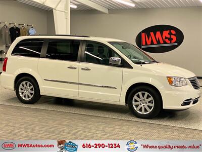 2012 Chrysler Town and Country Touring-L   - Photo 1 - Grand Rapids, MI 49504