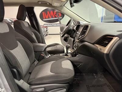 2014 Jeep Cherokee Latitude - Photo 32 - Grand Rapids, MI 49504
