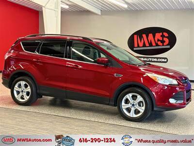 2016 Ford Escape SE   - Photo 1 - Grand Rapids, MI 49504