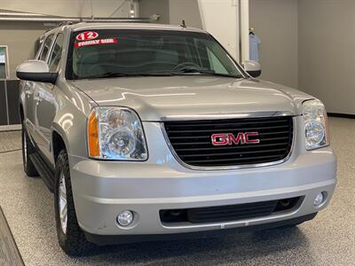 2012 GMC Yukon XL SLT   - Photo 2 - Grand Rapids, MI 49504