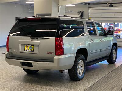 2012 GMC Yukon XL SLT   - Photo 8 - Grand Rapids, MI 49504