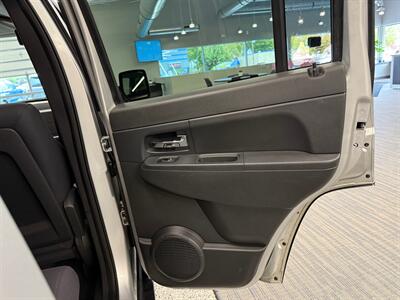 2011 Jeep Liberty Sport   - Photo 14 - Grand Rapids, MI 49504