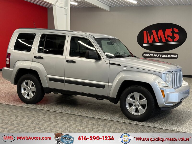 2011 Jeep Liberty Sport   - Photo 1 - Grand Rapids, MI 49504