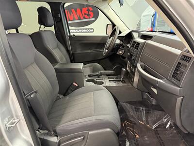 2011 Jeep Liberty Sport   - Photo 12 - Grand Rapids, MI 49504