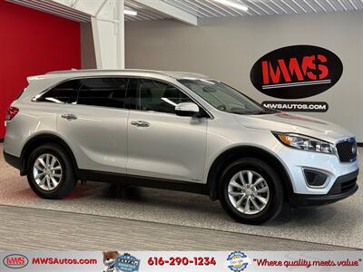 2016 Kia Sorento LX   - Photo 1 - Grand Rapids, MI 49504