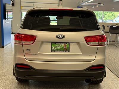 2016 Kia Sorento LX   - Photo 6 - Grand Rapids, MI 49504