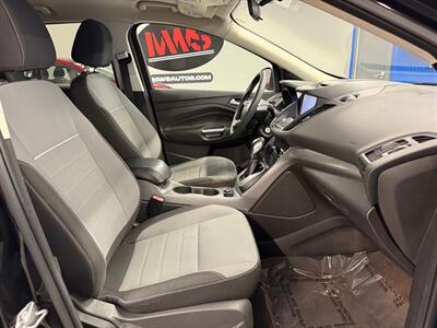 2013 Ford Escape SE - Photo 12 - Grand Rapids, MI 49504