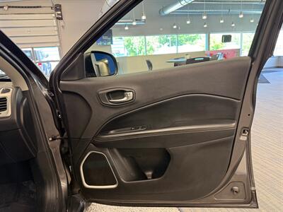 2018 Jeep Compass Latitude   - Photo 11 - Grand Rapids, MI 49504