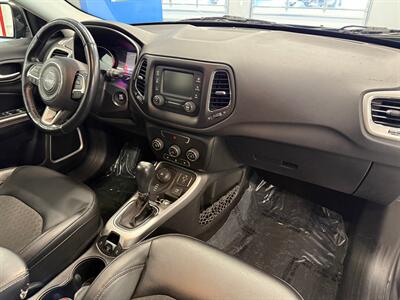 2018 Jeep Compass Latitude   - Photo 10 - Grand Rapids, MI 49504