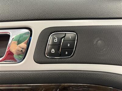2012 Ford Explorer Limited - Photo 11 - Grand Rapids, MI 49504