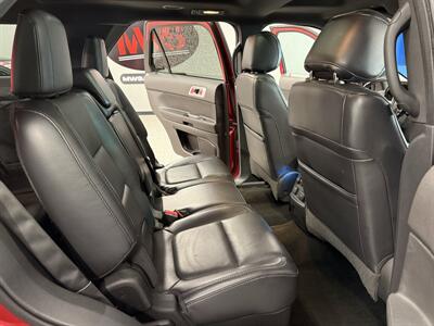 2012 Ford Explorer Limited - Photo 14 - Grand Rapids, MI 49504