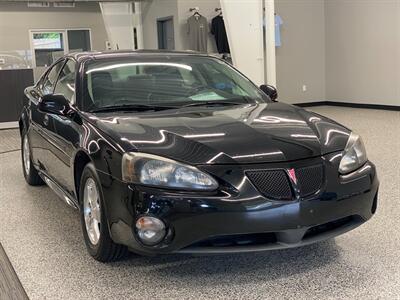 2008 Pontiac Grand Prix   - Photo 2 - Grand Rapids, MI 49504