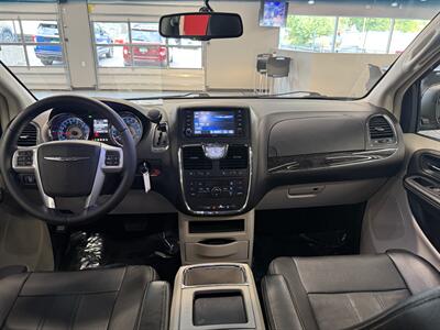 2013 Chrysler Town and Country Touring   - Photo 32 - Grand Rapids, MI 49504
