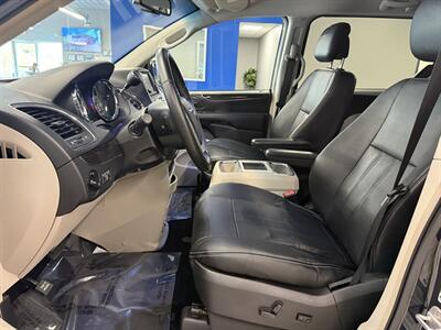 2013 Chrysler Town and Country Touring   - Photo 22 - Grand Rapids, MI 49504
