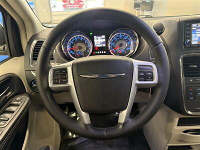 2013 Chrysler Town and Country Touring   - Photo 33 - Grand Rapids, MI 49504
