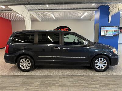 2013 Chrysler Town and Country Touring   - Photo 8 - Grand Rapids, MI 49504