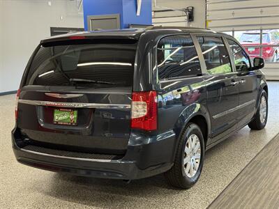 2013 Chrysler Town and Country Touring   - Photo 7 - Grand Rapids, MI 49504