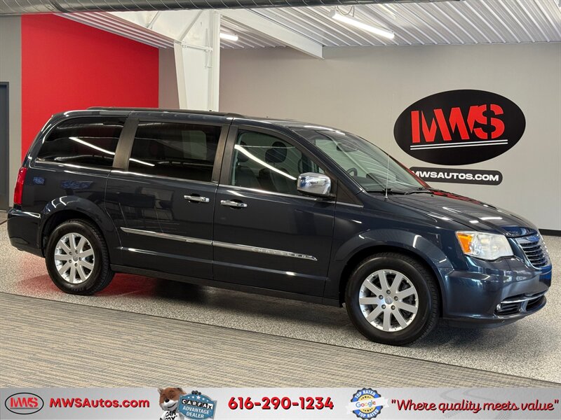 2013 Chrysler Town and Country Touring - Photo 1 - Grand Rapids, MI 49504