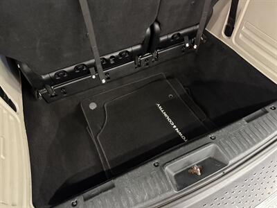 2013 Chrysler Town and Country Touring   - Photo 17 - Grand Rapids, MI 49504