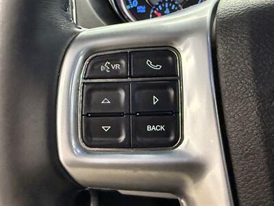 2013 Chrysler Town and Country Touring   - Photo 25 - Grand Rapids, MI 49504