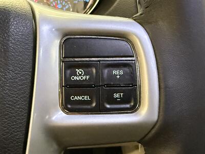 2013 Chrysler Town and Country Touring   - Photo 26 - Grand Rapids, MI 49504