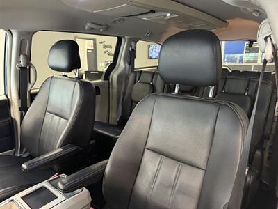 2013 Chrysler Town and Country Touring   - Photo 23 - Grand Rapids, MI 49504
