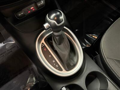 2017 Kia Soul   - Photo 27 - Grand Rapids, MI 49504