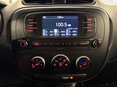 2017 Kia Soul   - Photo 29 - Grand Rapids, MI 49504
