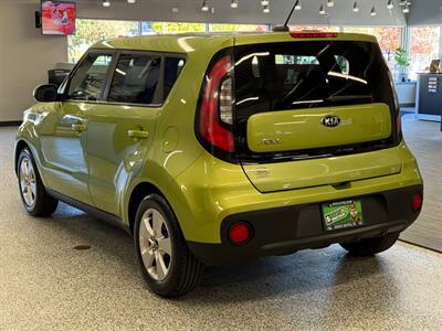 2017 Kia Soul   - Photo 5 - Grand Rapids, MI 49504