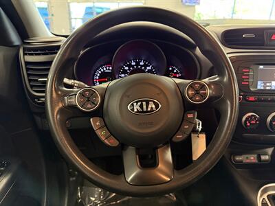 2017 Kia Soul   - Photo 31 - Grand Rapids, MI 49504