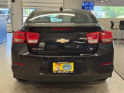 2015 Chevrolet Malibu LS   - Photo 6 - Grand Rapids, MI 49504