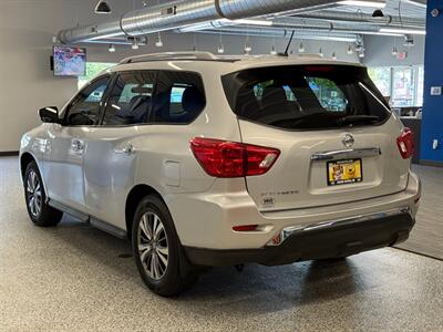 2018 Nissan Pathfinder S   - Photo 5 - Grand Rapids, MI 49504